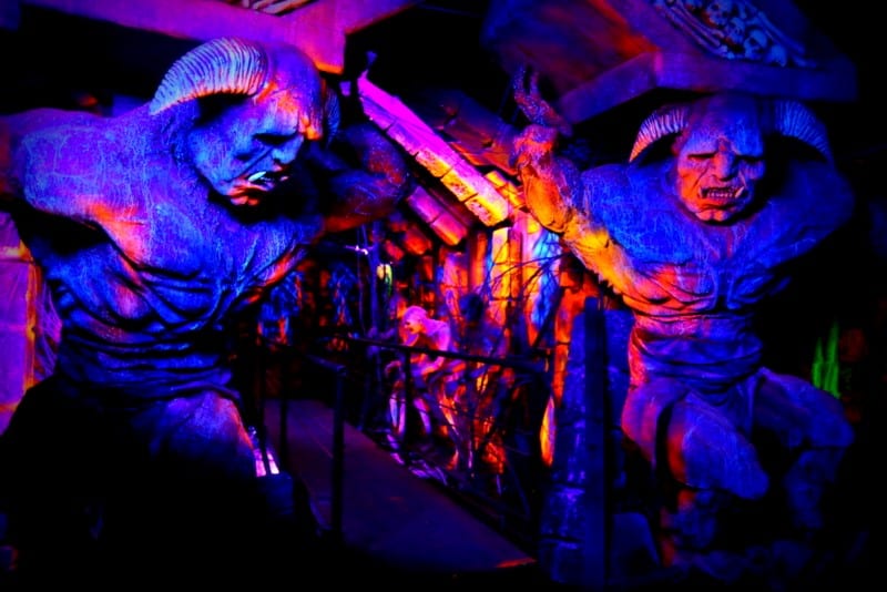Damnation - Raving & Grooving Damnation - Raving & Grooving